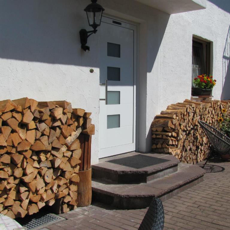 #7 Komfortables Gästehaus Schlossblick Trunkelsberg ,vollständig ausgestattet, 2 Bäder, 3 Schlafzimmer, Top-Ausstattung - Haus mit 3 Schlafzimmern - 3