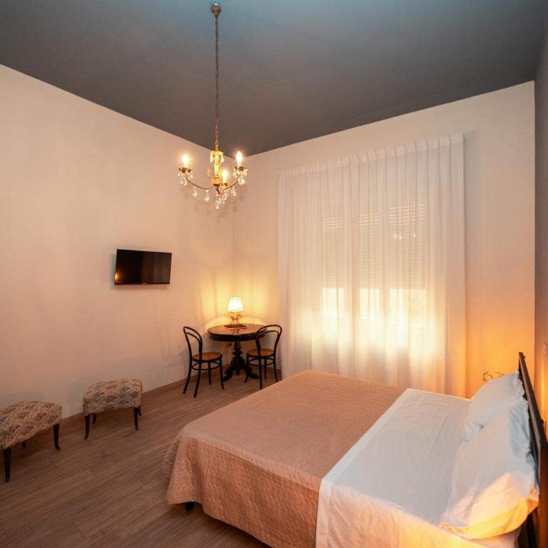 Versi Lilibetani - One-Bedroom Apartment - 4