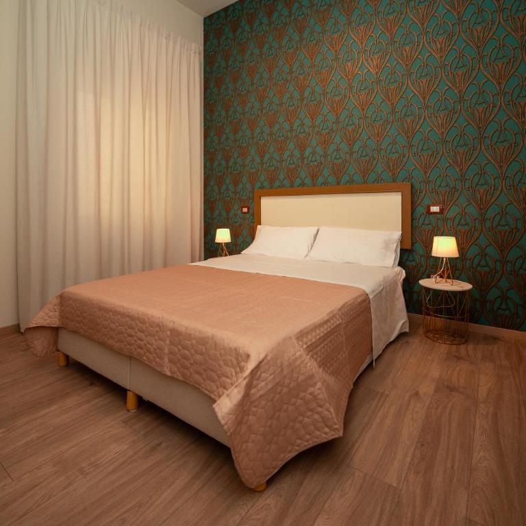 Versi Lilibetani - Two-Bedroom Apartment - 1