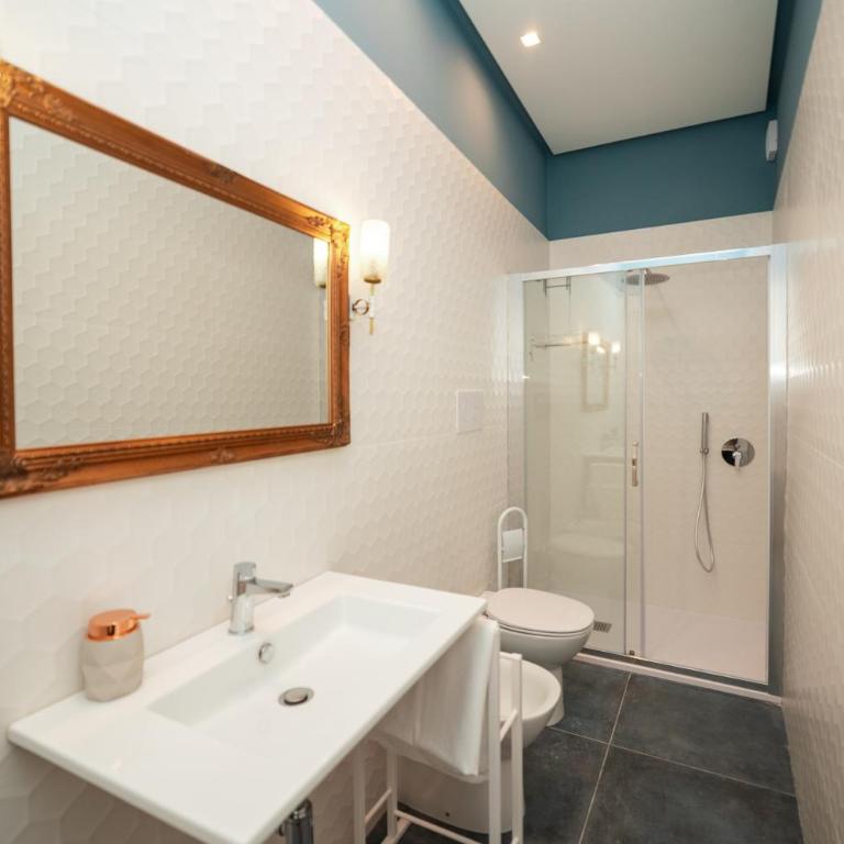Versi Lilibetani - One-Bedroom Apartment - 5