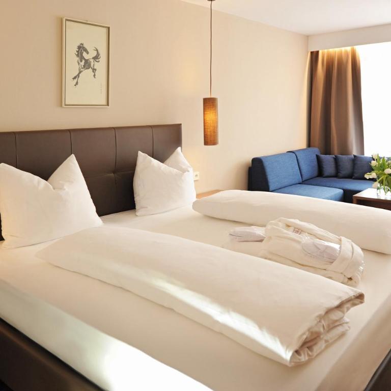 Hotel Vier Jahreszeiten - Comfort Double Room with Balcony - 1