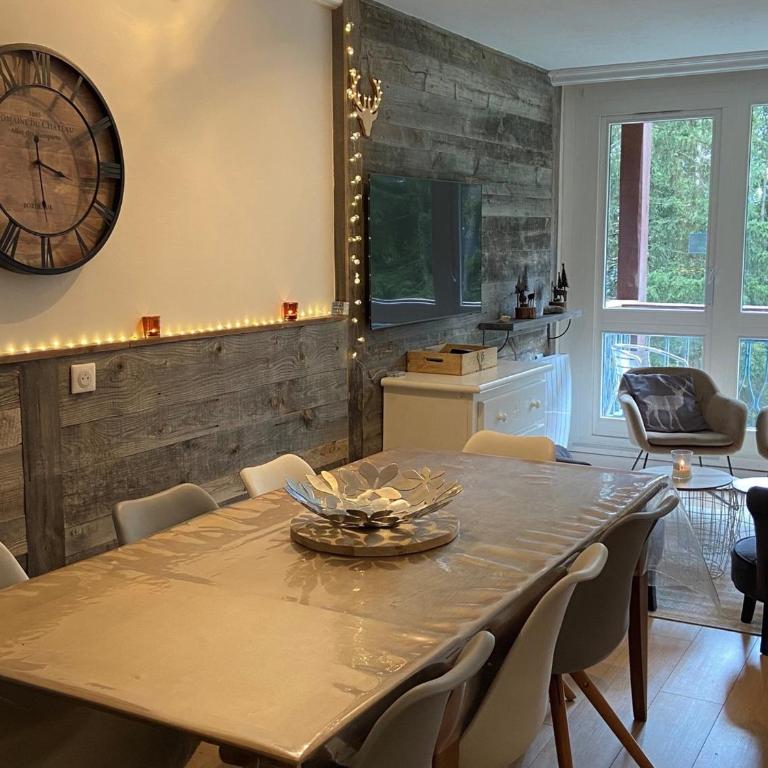 Appartement rénové au calme avec balcon et parking - FR-1-346-307 - Appartement - 11
