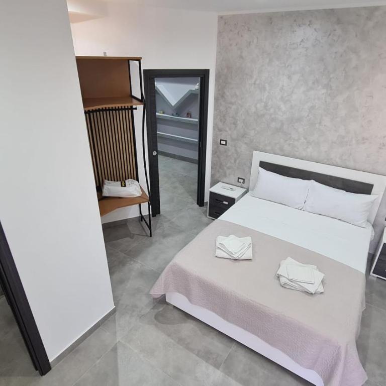 CASA VENEZIANO - Double Room with Balcony - 7