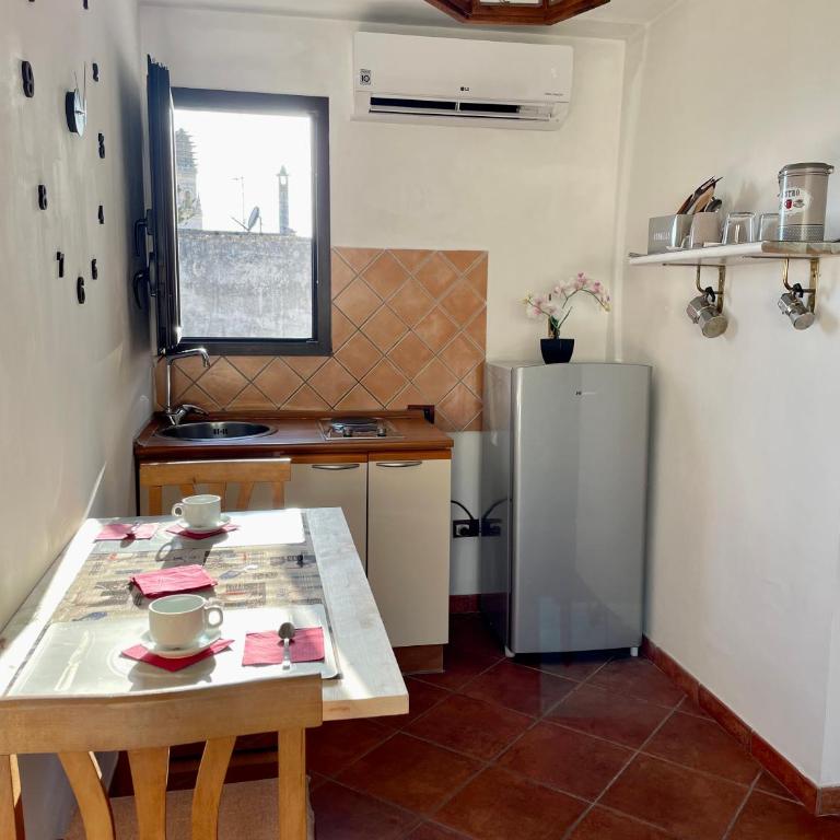 WineExperience- WINE&JACUZZI SUITE - Monolocale con Balcone - 9