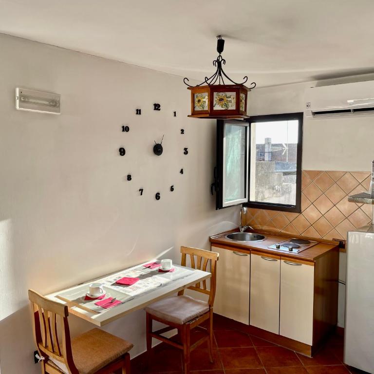 WineExperience- WINE&JACUZZI SUITE - Monolocale con Balcone - 11