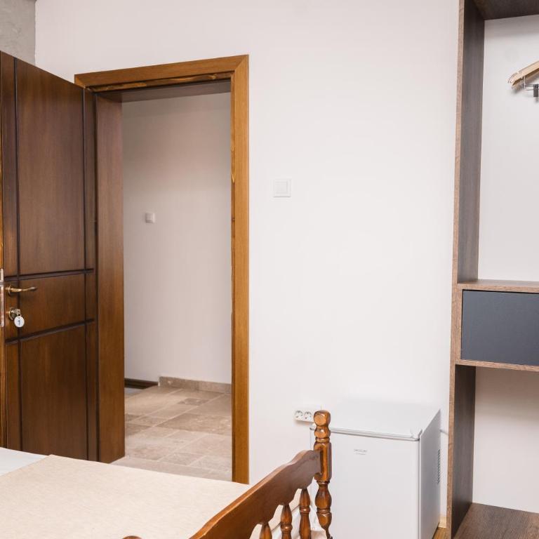 Guest house Mirah - Double Room - 14