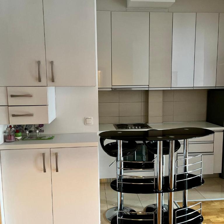 Lu - One-Bedroom Apartment - 6
