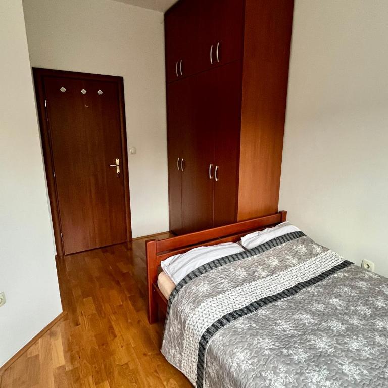 Lu - One-Bedroom Apartment - 8