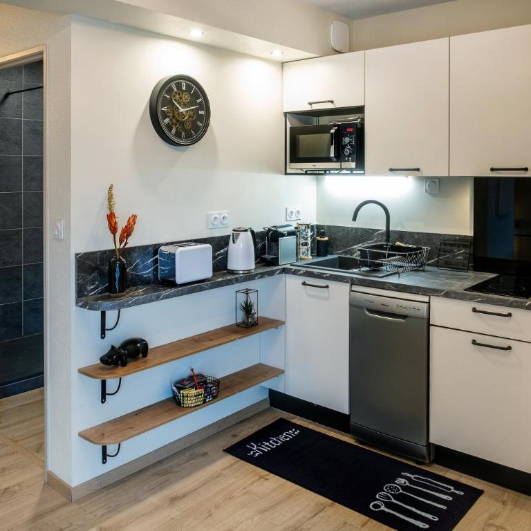 Appart. T 1 Bis, centre ville, entièrement rénové - Apartamento de 1 dormitorio - 9