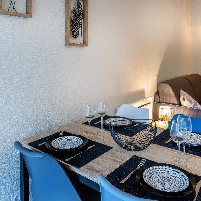 Appart. T 1 Bis, centre ville, entièrement rénové - Apartamento de 1 dormitorio - 16