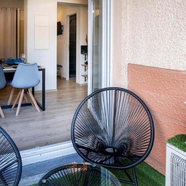 Appart. T 1 Bis, centre ville, entièrement rénové - Apartamento de 1 dormitorio - 14