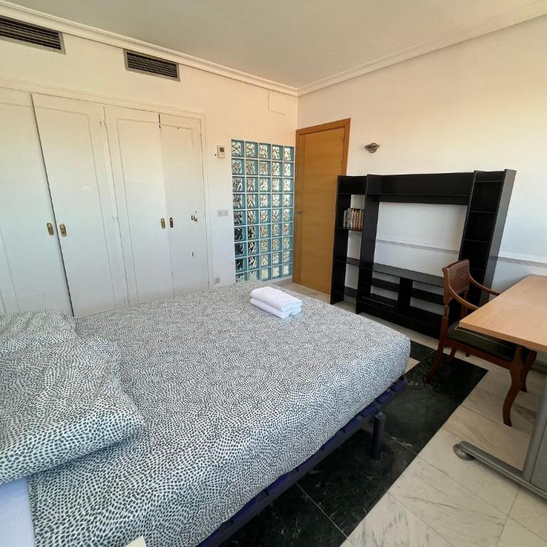 Pisos con vistas Moncloa-Universidad - Apartment with Mountain View - 10