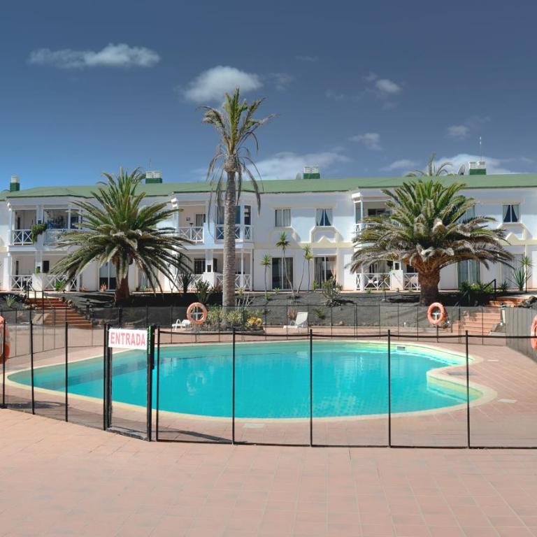 Sol Amarillo - Apartamento con vistas a la piscina - 7