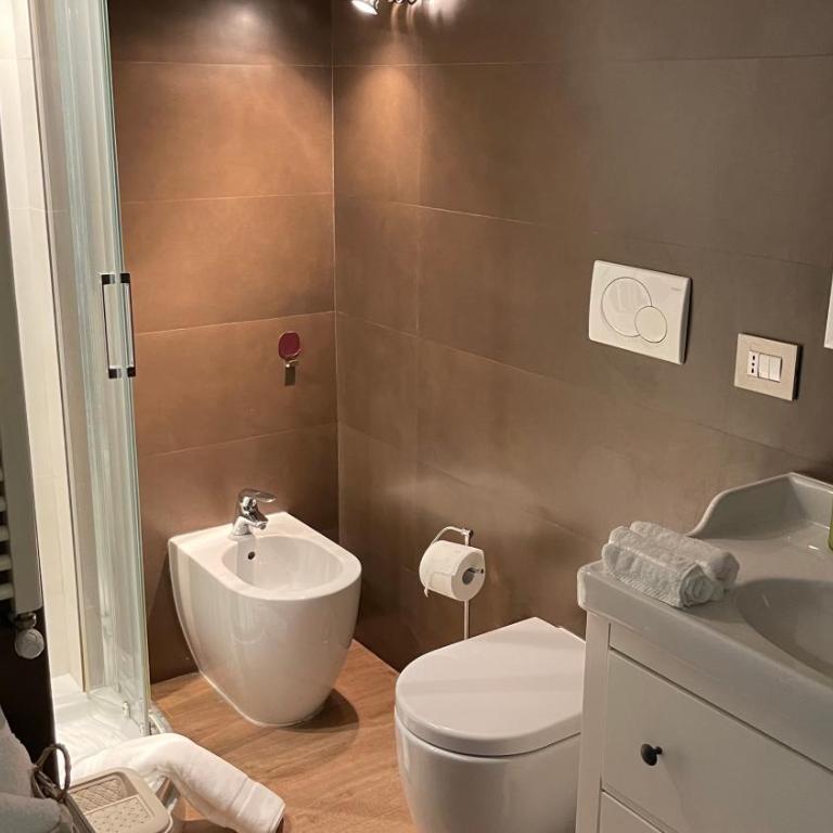 Frank Host Roma Lux , Metro A a 50 m, simple check-in con codice a qualsiasi orario - One-Bedroom Apartment - 2