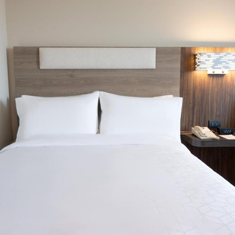 Holiday Inn Express Mexico City Satelite by IHG - Standard Double Room with Two Double Beds - 9