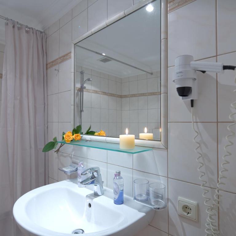 Hotel Bergland - Comfort Doppelzimmer - 1