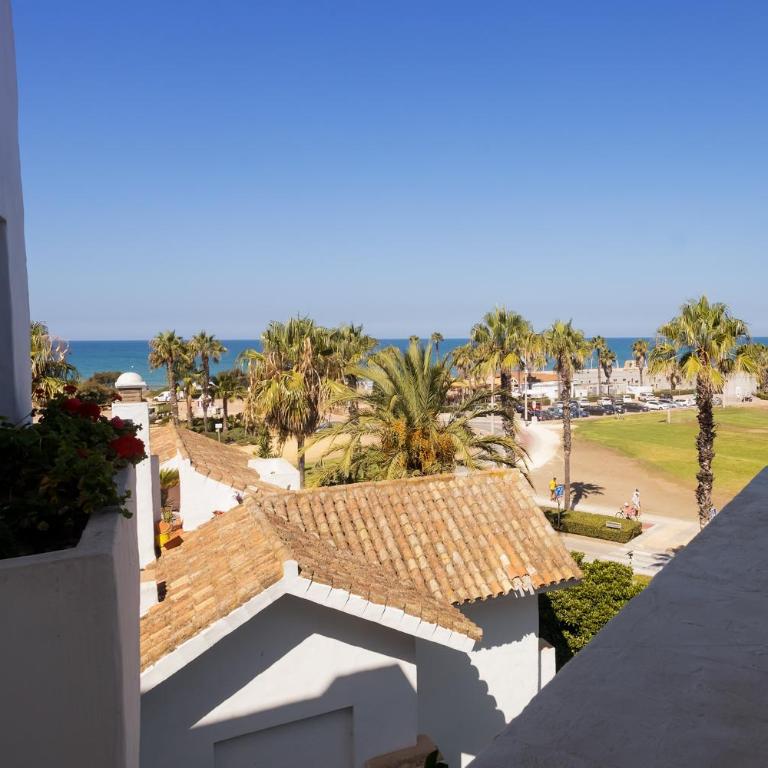 Ático Costa Ballena playa infante. 1º línea playa - Two-Bedroom Apartment - 32