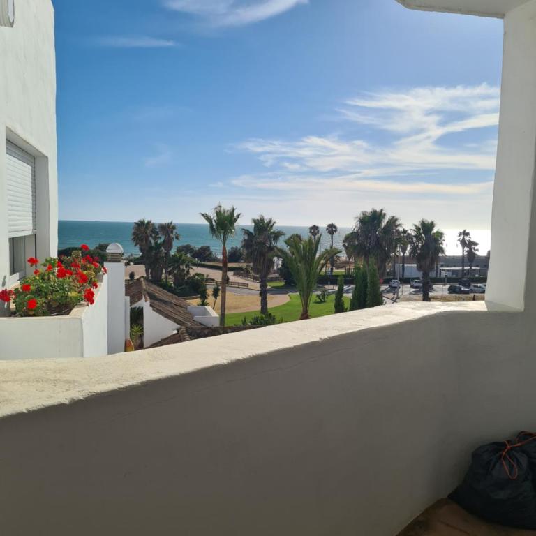 Ático Costa Ballena playa infante. 1º línea playa - Two-Bedroom Apartment - 2
