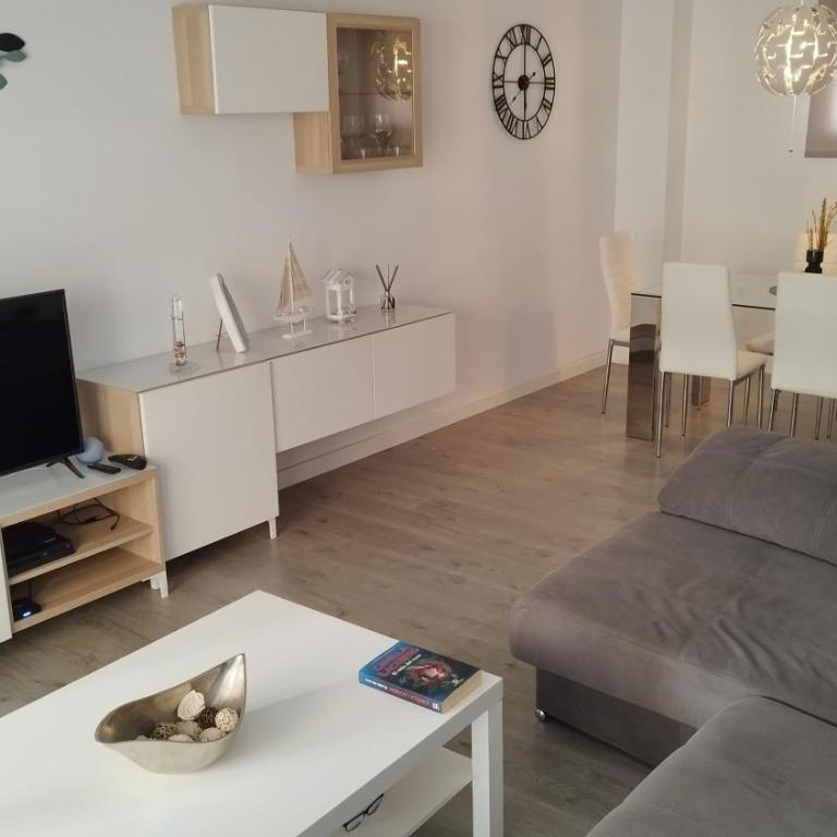 Vistas al Mar y parking gratis - Apartamento de 3 dormitorios - 8