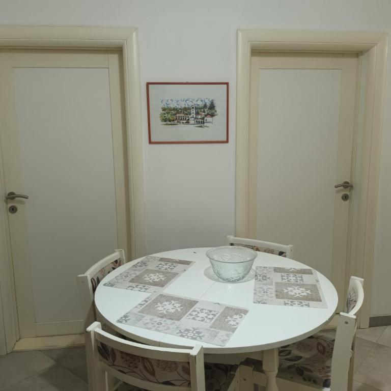 center_apartment_LUX - Two-Bedroom Apartment - 9