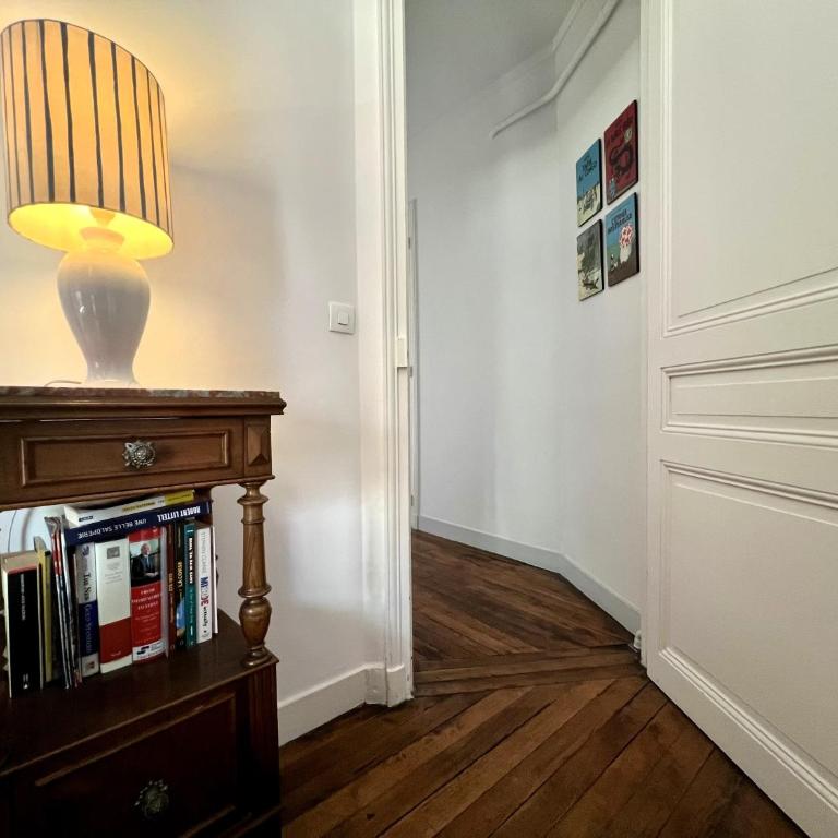 Paris 2 bedrooms chic apartment 18th district - Appartement 2 Chambres - 26