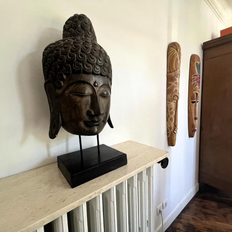Paris 2 bedrooms chic apartment 18th district - Appartement 2 Chambres - 35
