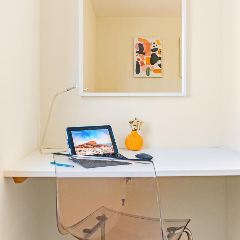 Home2Book Colourful Apt Playa del Inglés, Pool - Two-Bedroom Apartment - 4