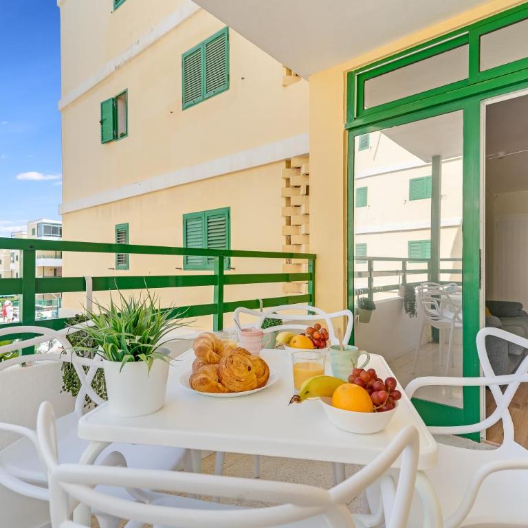 Home2Book Colourful Apt Playa del Inglés, Pool - Two-Bedroom Apartment - 8