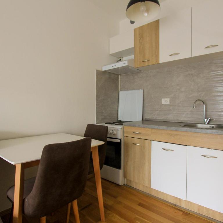 Studio 13 Budva - Apartman sa 1 Spavaćom Sobom - 6