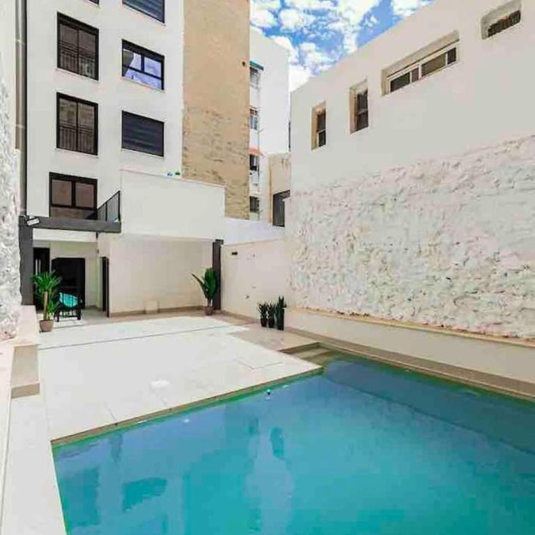 Apartamentos Bretón 17 Suite Familiar - Two-Bedroom Apartment - 1