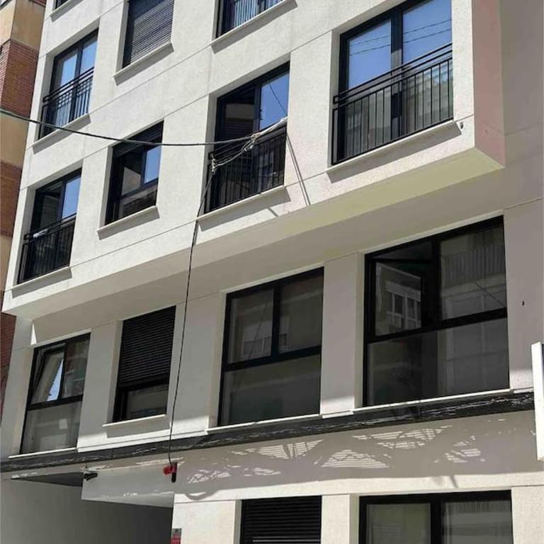 Apartamentos Bretón 17 Suite Familiar - Two-Bedroom Apartment - 10