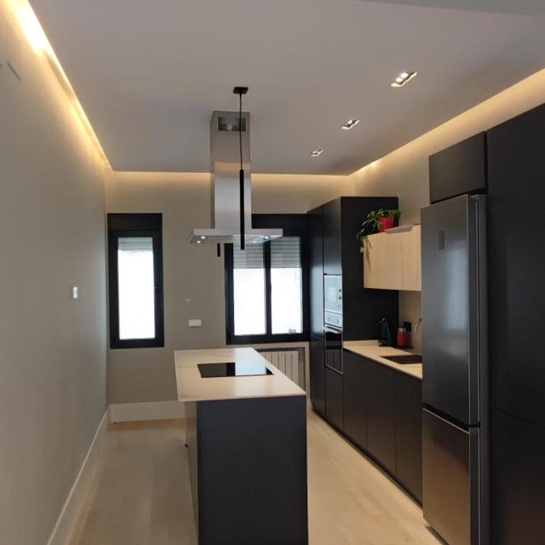 En el corazón de Madrid, casa Moderna - Three-Bedroom Apartment - 8