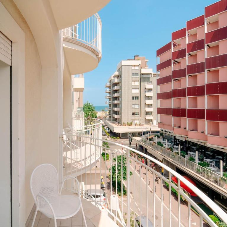 Hotel Villa Marina Wellness SPA - Camera Tripla con Vista Mare - 4