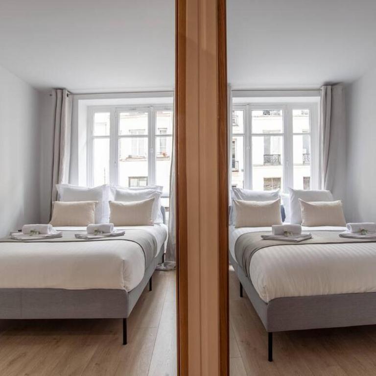 Sentier Historical Center II Luxury Design Apartment 3BR-8P - Three-Bedroom Apartment - 20