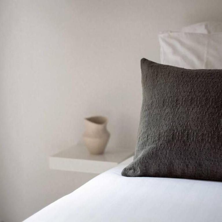 Sentier Historical Center II Luxury Design Apartment 3BR-8P - Three-Bedroom Apartment - 29