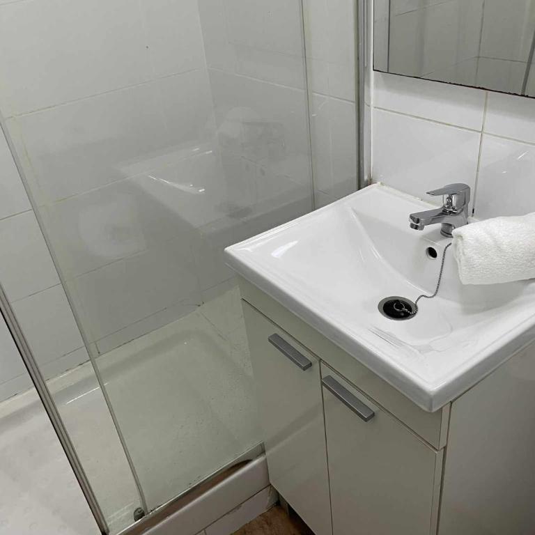 A unos Pasos de Sol-Gran vía Madrid - One-Bedroom Apartment - 16