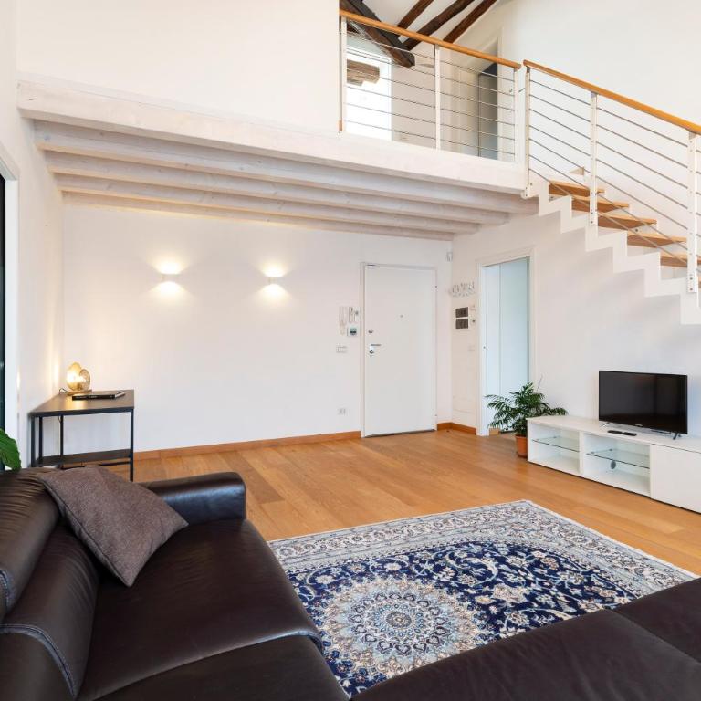Clock's 2 bedrooms & 2 bathrooms & big terrace - Appartamento con 2 Camere da Letto - 2