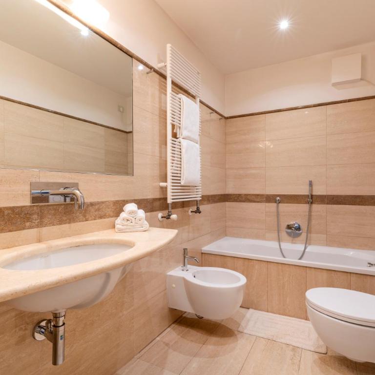 Clock's 2 bedrooms & 2 bathrooms & big terrace - Appartamento con 2 Camere da Letto - 4