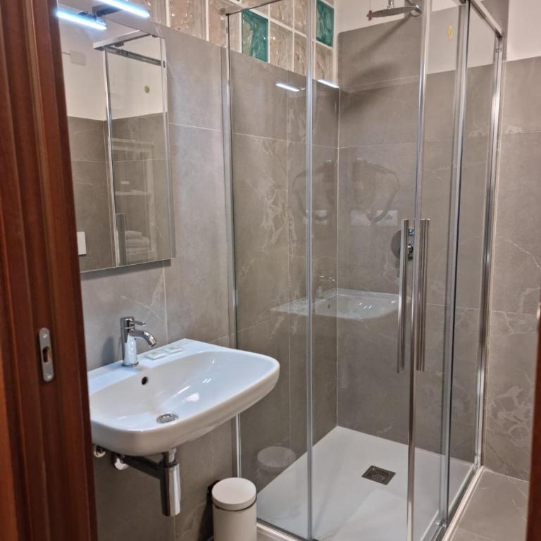 Victoria Royal Garden - Camera Quadrupla Comfort - 1