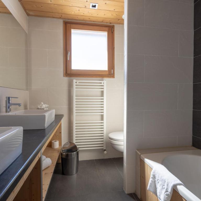 Chalet-Hôtel Les Rhodos - Chambre Double - Mont-Blanc - 2