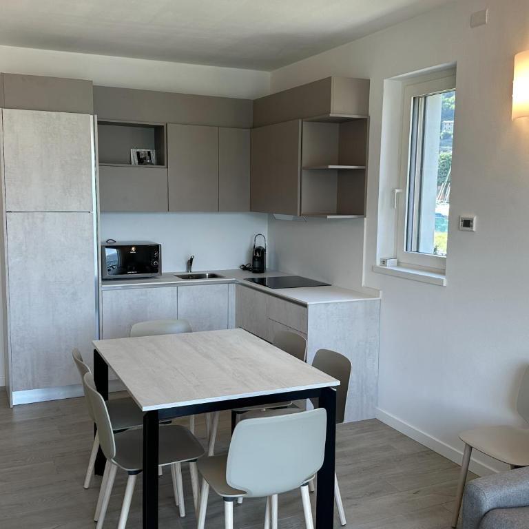 Resort le Vele Suites and Apartments - Appartamento con Vista Lago - 5