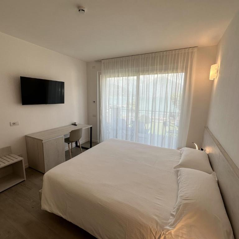 Resort le Vele Suites and Apartments - Camera Matrimoniale con Vista Lago - 7