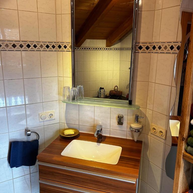 Direkt am See mit Bergblick - Apartment mit 2 Schlafzimmern - 17