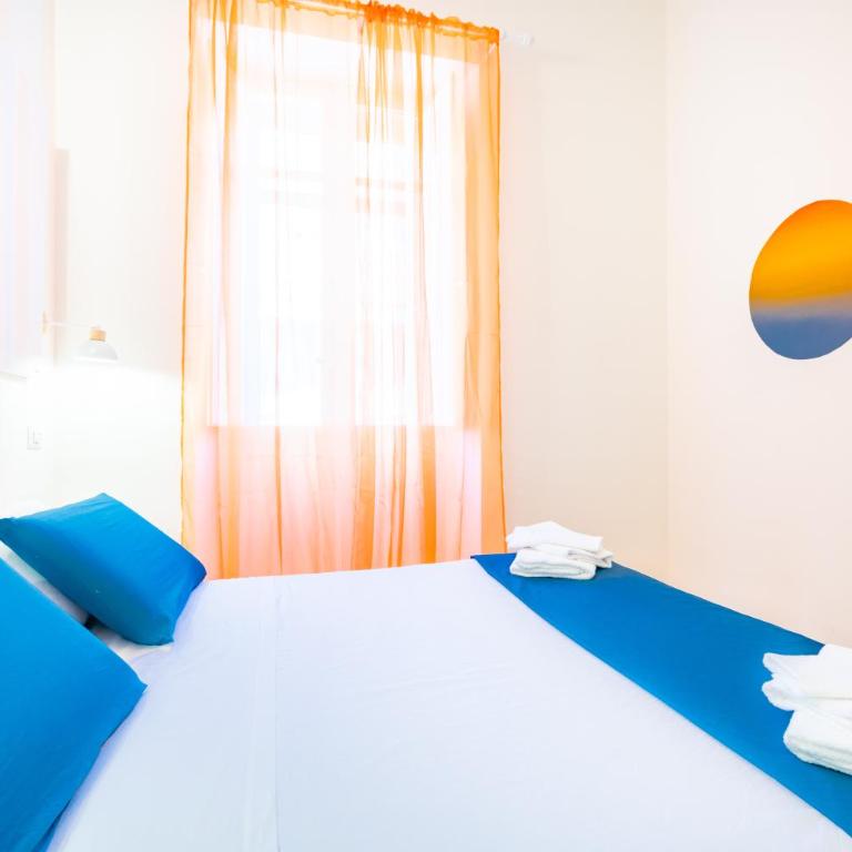 Sunscape Rooms Cagliari City Center - Camera Matrimoniale con Balcone - 25