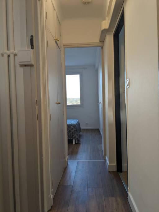 Appartment - vue imprenable sur la cité médiévale - Parking gratuit - Climatisé - One-Bedroom Apartment - 3