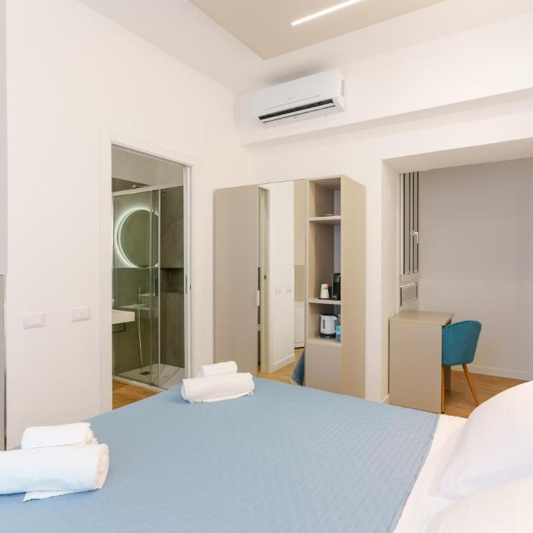 Aqua Comfort Rooms - Eja Sardinia - Camera Matrimoniale con Vasca Idromassaggio - 3