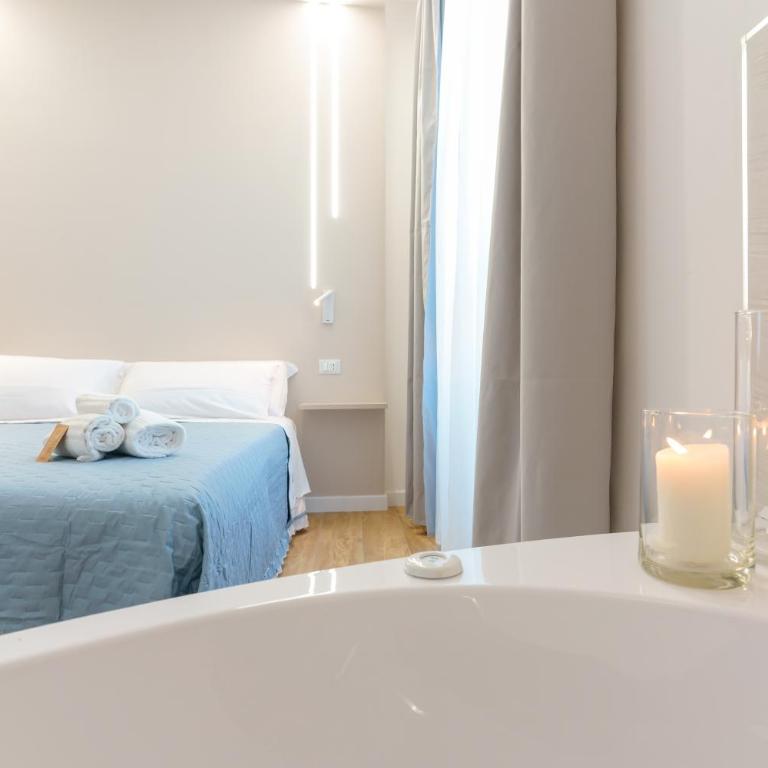 Aqua Comfort Rooms - Eja Sardinia - Camera Matrimoniale con Vasca Idromassaggio - 2