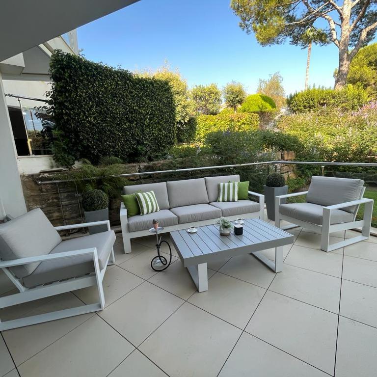 Modern villa in gated complex Sierra Blanca Marbella - Villa - 36