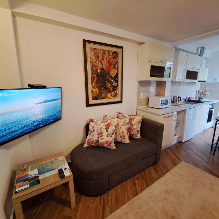 El Sol Apartmani - Studio Apartment - 23
