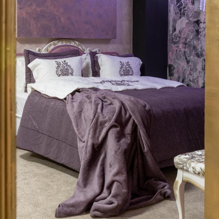 Aparthotel AA - Two-Bedroom Apartment - 3